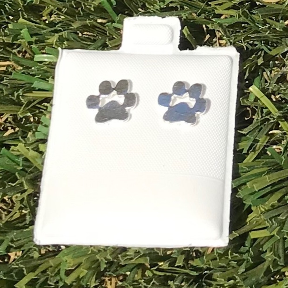 SALE ♥️ New Dog Paw Print 🐾 Stud Earrings